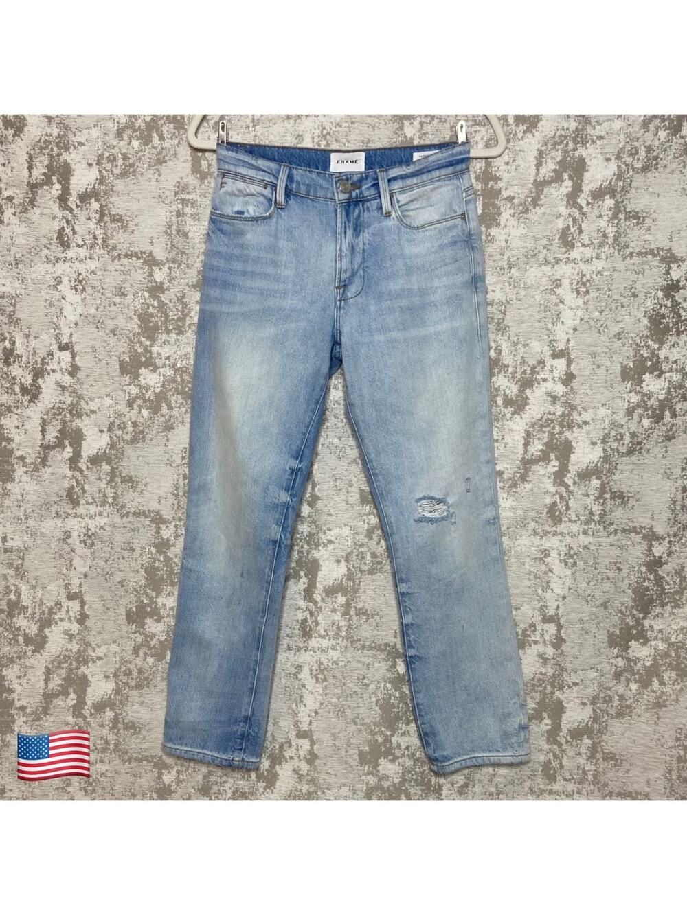 Frame Le High Straight Jeans in Winslow